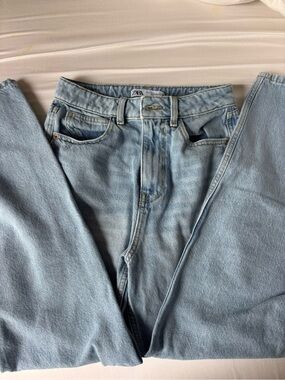 ZARA Pale Blue Relaxed Men’s Jeans